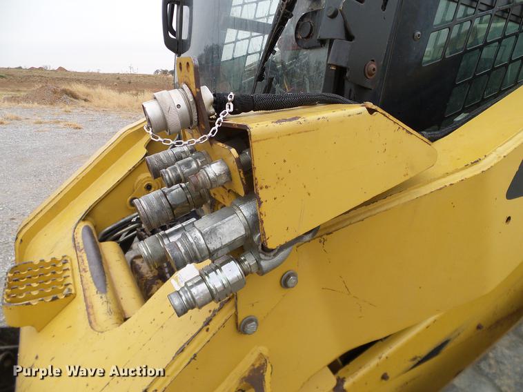 image for item DD1489 2009 Caterpillar 299C skid steer