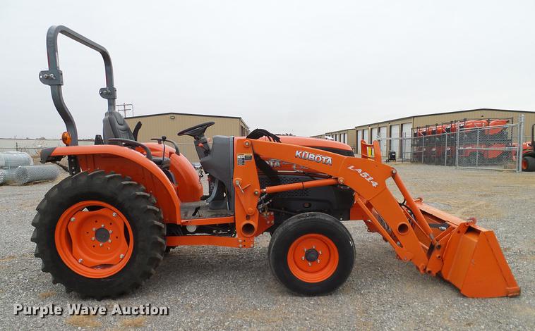 image for item DD1490 2016 Kubota L3240E tractor
