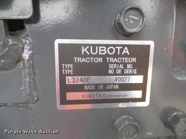 image for item DD1490 2016 Kubota L3240E tractor