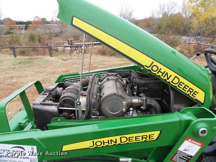 image for item DD1491 2016 John Deere 3038E MFWD tractor