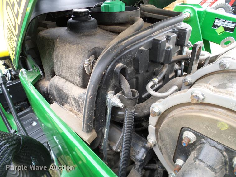 image for item DD1491 2016 John Deere 3038E MFWD tractor