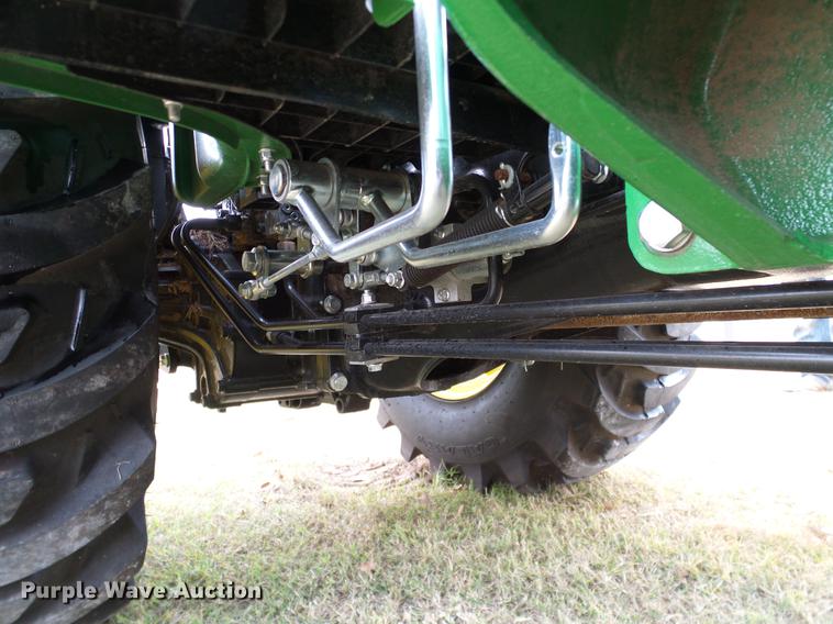 image for item DD1491 2016 John Deere 3038E MFWD tractor