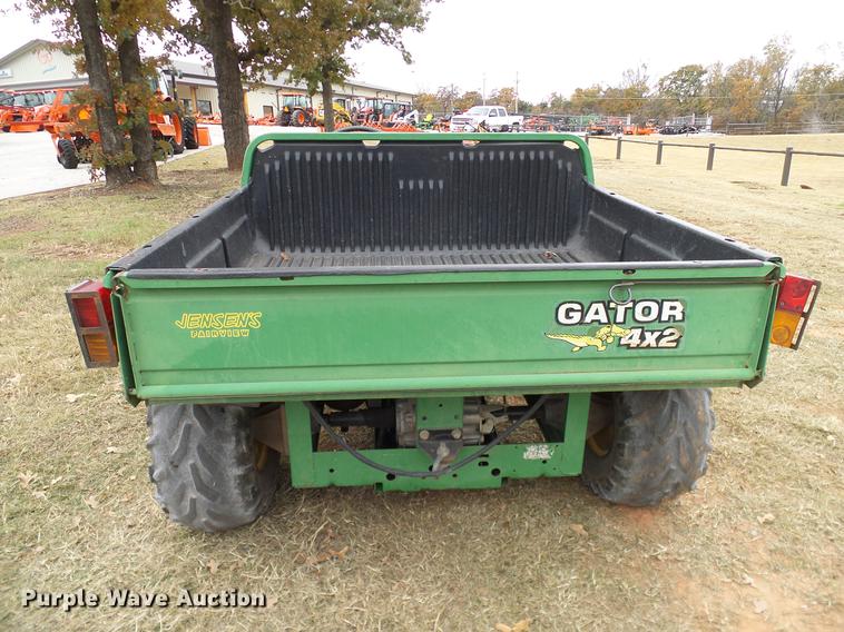 image for item DD1492 2001 John Deere 4X2 Gator utility vehicle