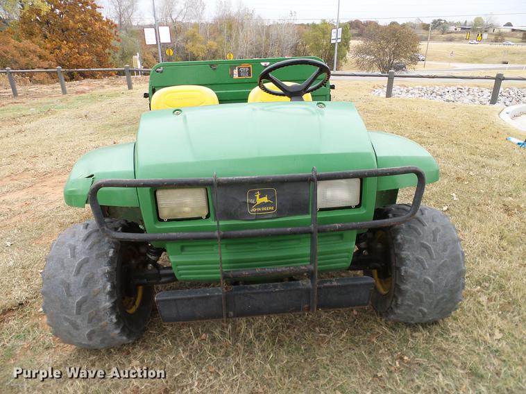 image for item DD1492 2001 John Deere 4X2 Gator utility vehicle