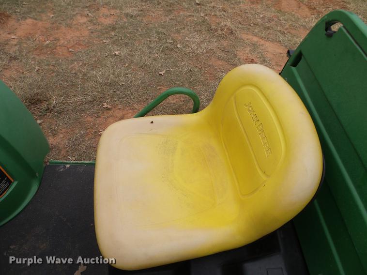 image for item DD1492 2001 John Deere 4X2 Gator utility vehicle