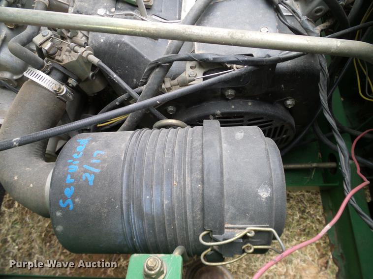 image for item DD1492 2001 John Deere 4X2 Gator utility vehicle