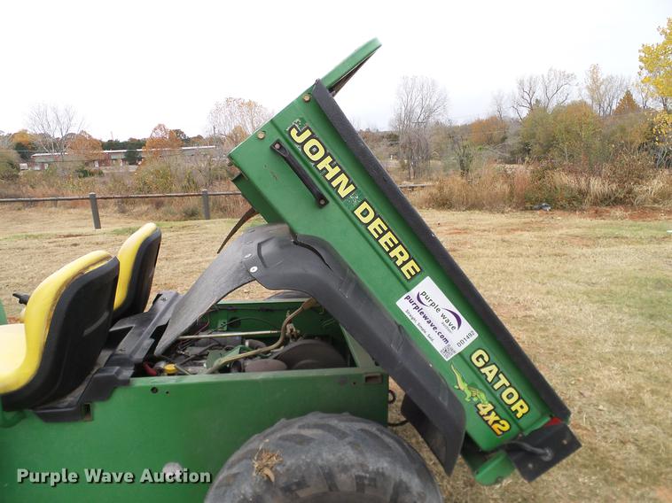 image for item DD1492 2001 John Deere 4X2 Gator utility vehicle