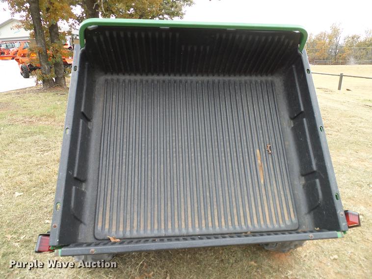 image for item DD1492 2001 John Deere 4X2 Gator utility vehicle