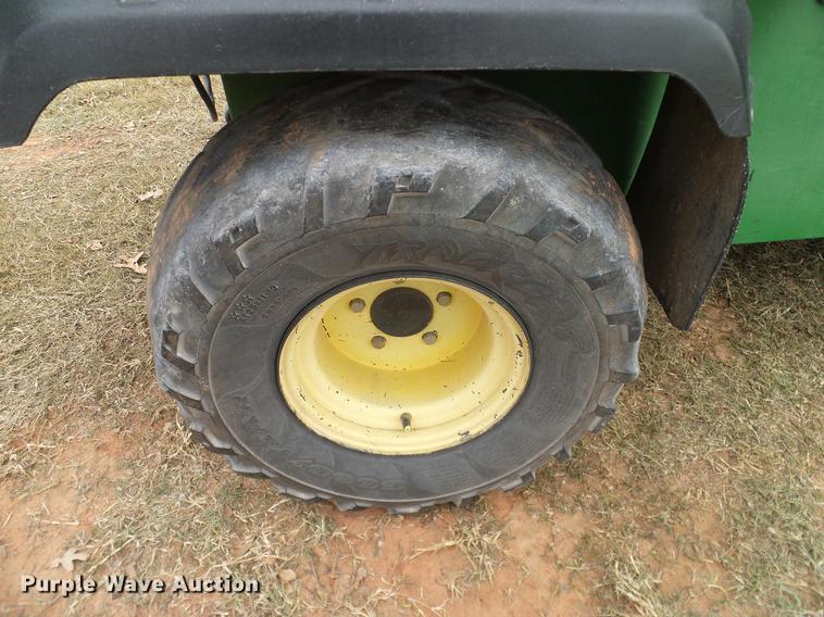 image for item DD1492 2001 John Deere 4X2 Gator utility vehicle