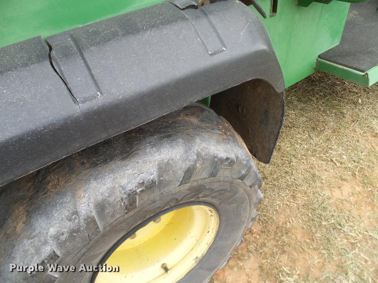 image for item DD1492 2001 John Deere 4X2 Gator utility vehicle