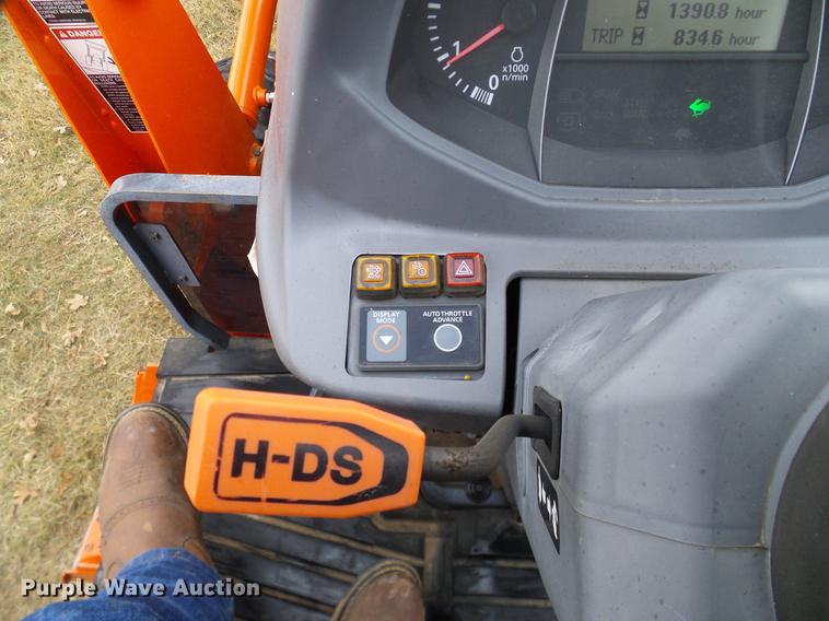 image for item DD1493 2015 Kubota L4060HST MFWD tractor