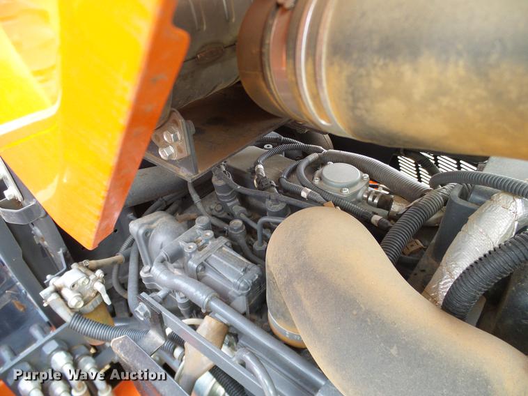 image for item DD1493 2015 Kubota L4060HST MFWD tractor