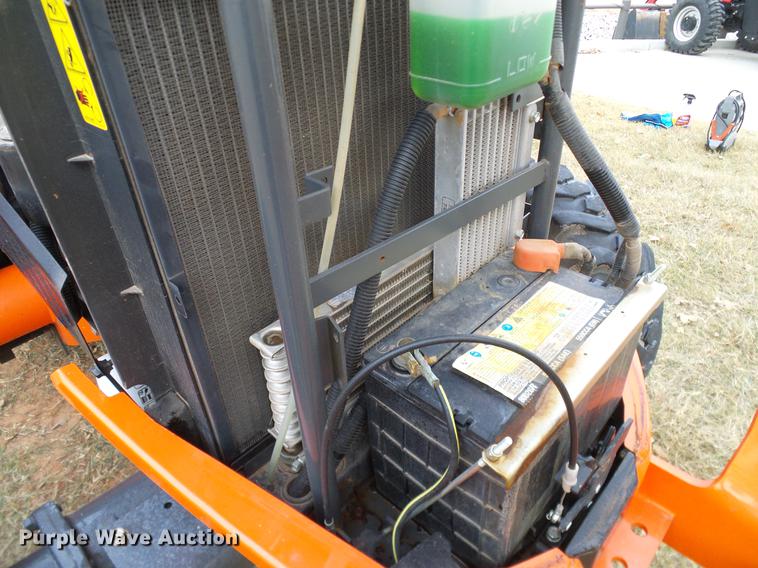 image for item DD1493 2015 Kubota L4060HST MFWD tractor