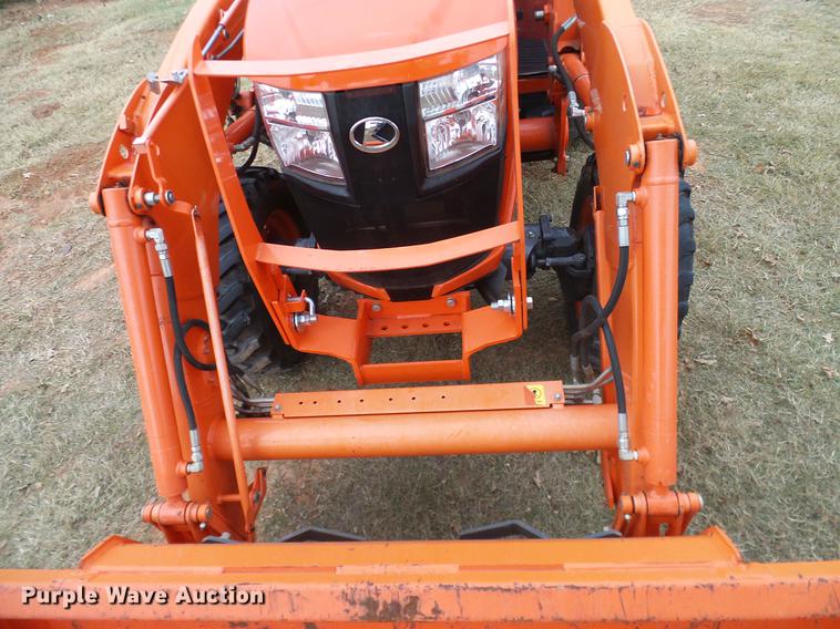image for item DD1493 2015 Kubota L4060HST MFWD tractor