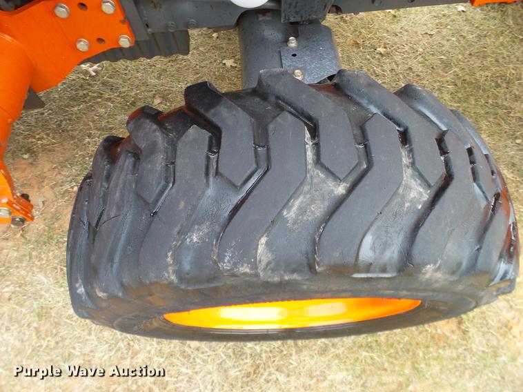 image for item DD1493 2015 Kubota L4060HST MFWD tractor