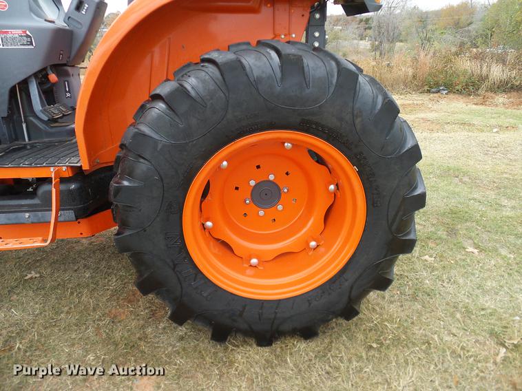 image for item DD1493 2015 Kubota L4060HST MFWD tractor