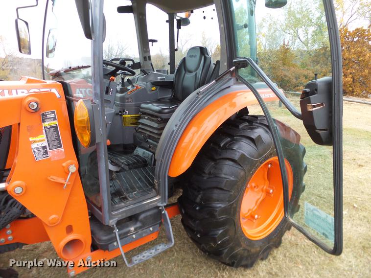 image for item DD1495 2014 Kubota L5460HSTC MFWD tractor