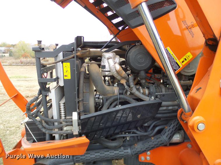 image for item DD1495 2014 Kubota L5460HSTC MFWD tractor