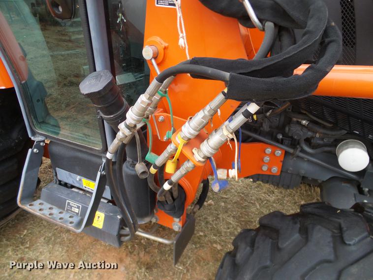 image for item DD1495 2014 Kubota L5460HSTC MFWD tractor