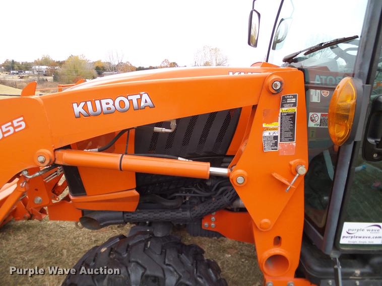 image for item DD1495 2014 Kubota L5460HSTC MFWD tractor