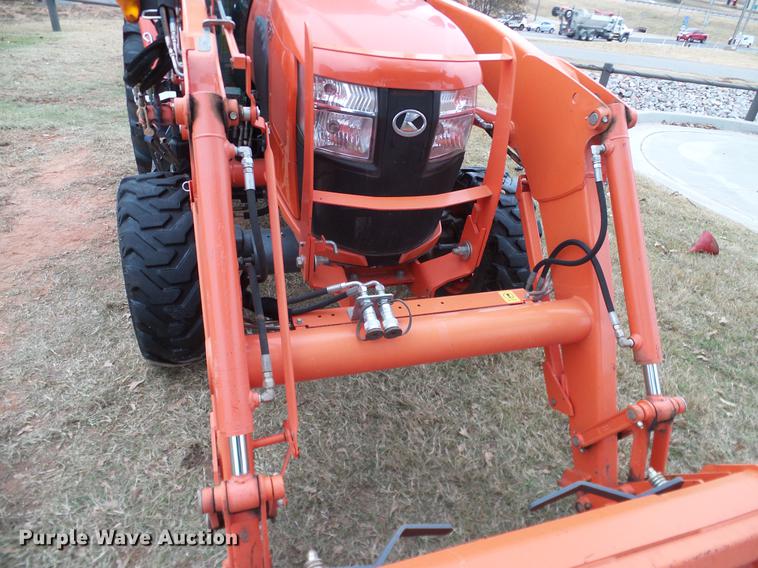 image for item DD1495 2014 Kubota L5460HSTC MFWD tractor