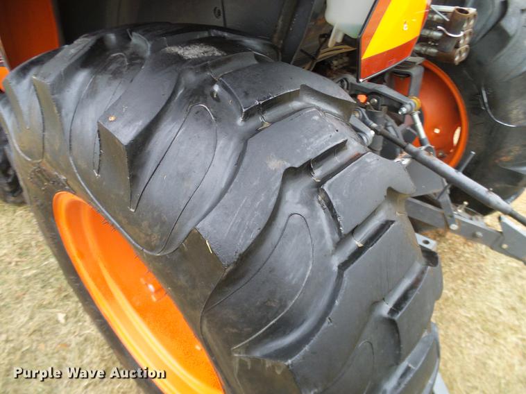 image for item DD1495 2014 Kubota L5460HSTC MFWD tractor