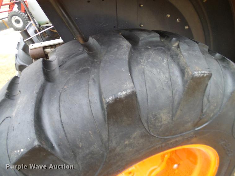 image for item DD1495 2014 Kubota L5460HSTC MFWD tractor