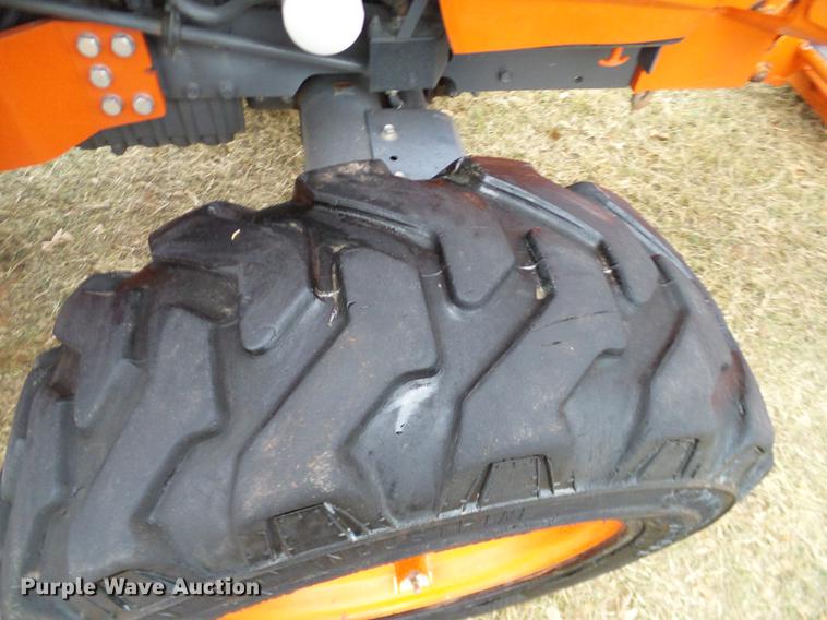 image for item DD1495 2014 Kubota L5460HSTC MFWD tractor