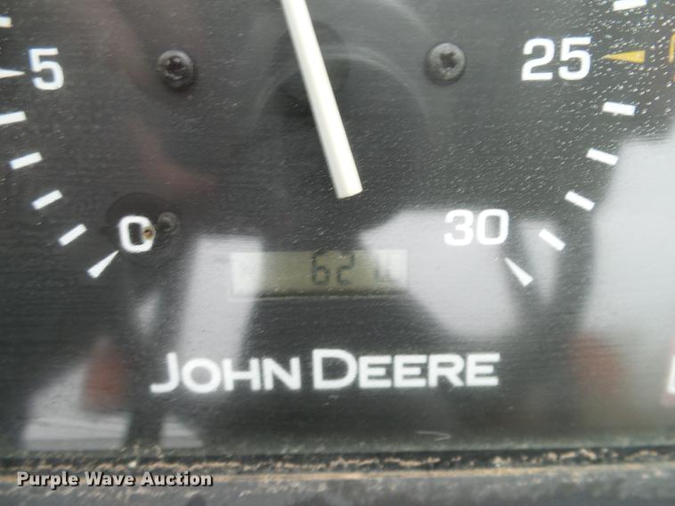 image for item DD1496 2012 John Deere 3032E MFWD tractor
