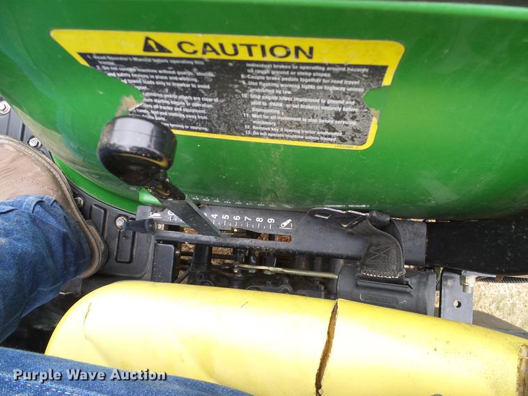image for item DD1496 2012 John Deere 3032E MFWD tractor