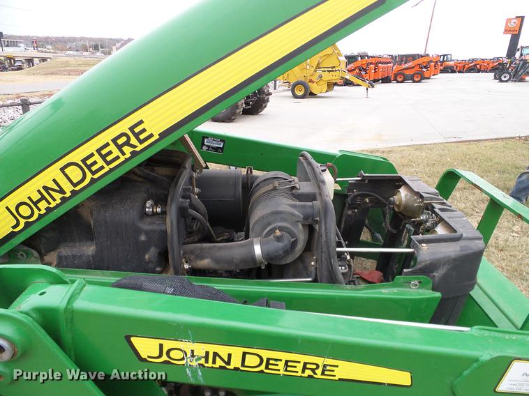 image for item DD1496 2012 John Deere 3032E MFWD tractor