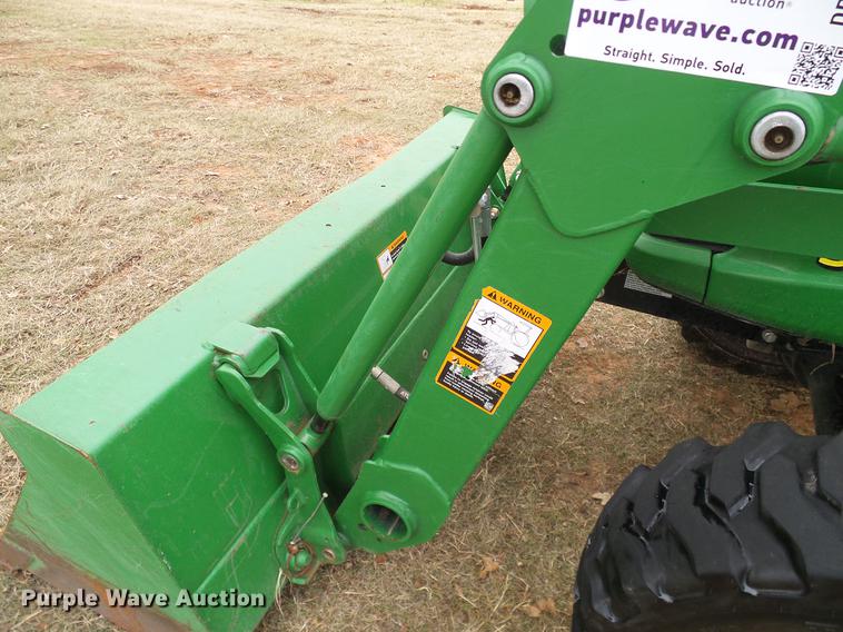 image for item DD1496 2012 John Deere 3032E MFWD tractor
