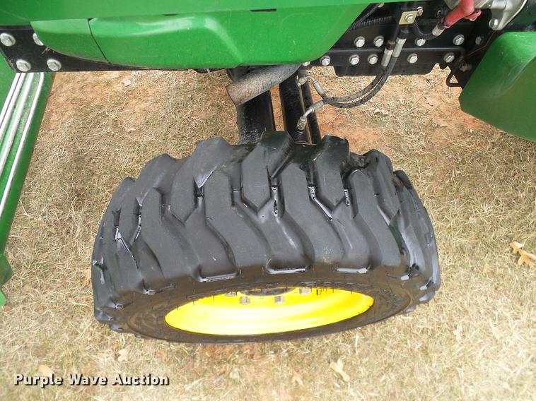image for item DD1496 2012 John Deere 3032E MFWD tractor