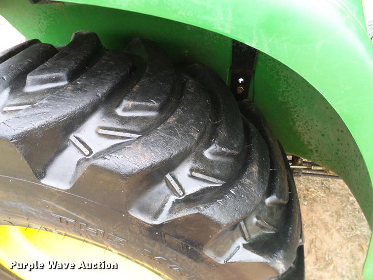 image for item DD1496 2012 John Deere 3032E MFWD tractor