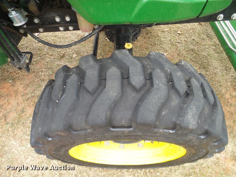 image for item DD1496 2012 John Deere 3032E MFWD tractor