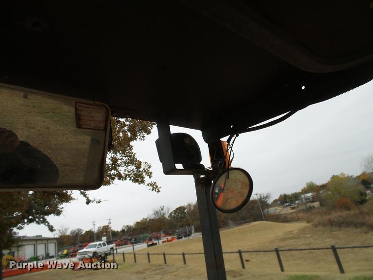 image for item DD1497 2005 Kubota R420S wheel loader