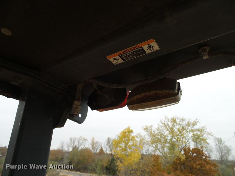 image for item DD1497 2005 Kubota R420S wheel loader