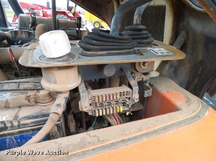 image for item DD1497 2005 Kubota R420S wheel loader