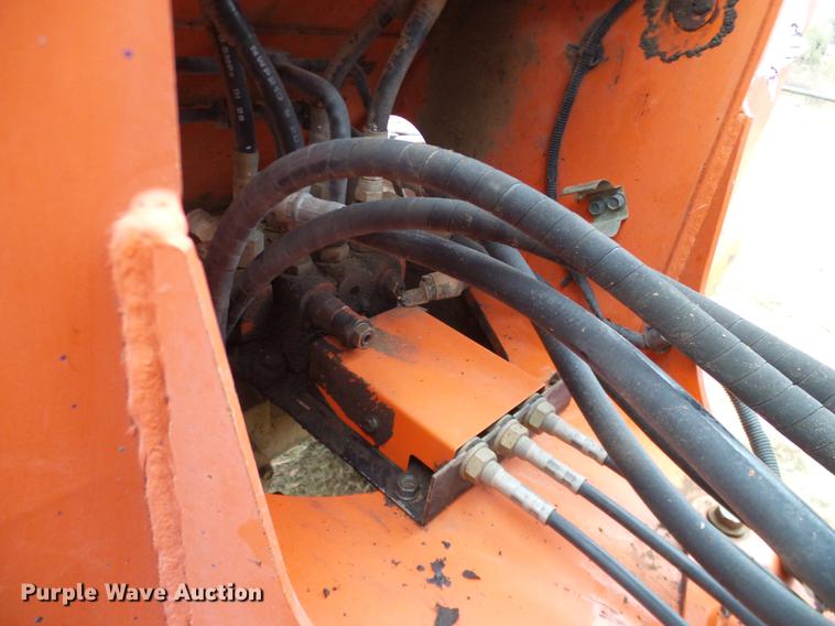 image for item DD1497 2005 Kubota R420S wheel loader