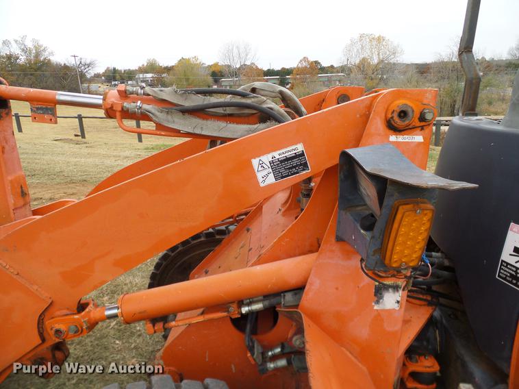 image for item DD1497 2005 Kubota R420S wheel loader