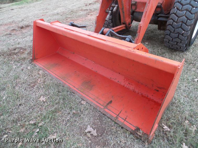 image for item DD1497 2005 Kubota R420S wheel loader