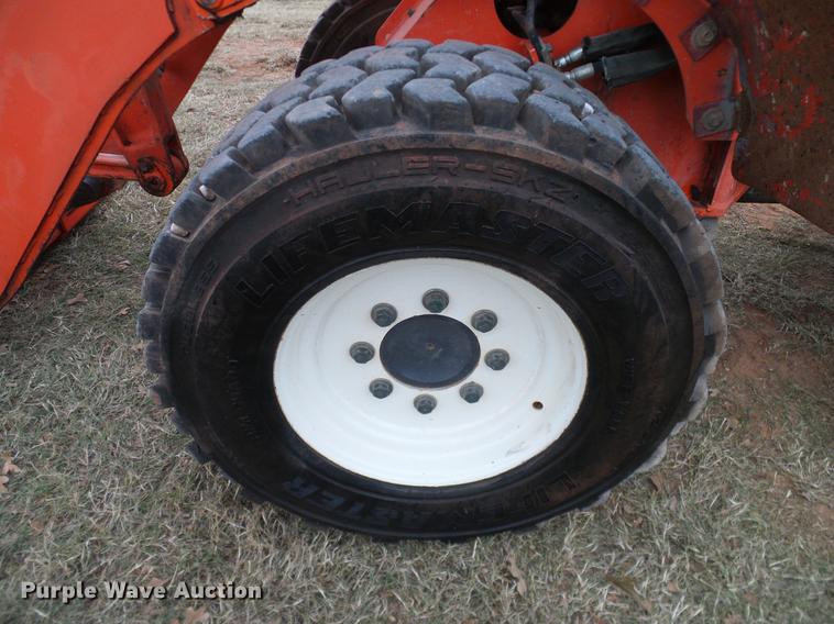 image for item DD1497 2005 Kubota R420S wheel loader