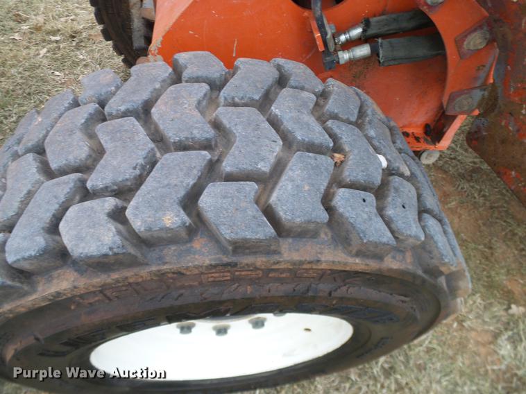 image for item DD1497 2005 Kubota R420S wheel loader