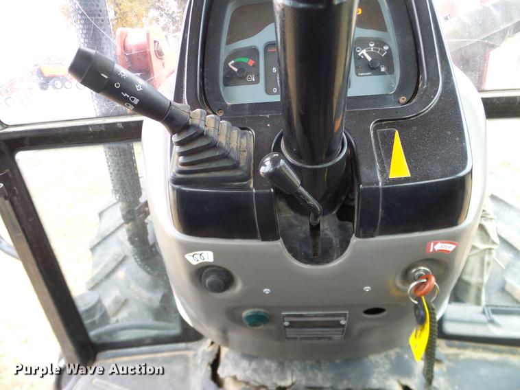 image for item DD1498 2004 Case IH JX95 MFWD tractor