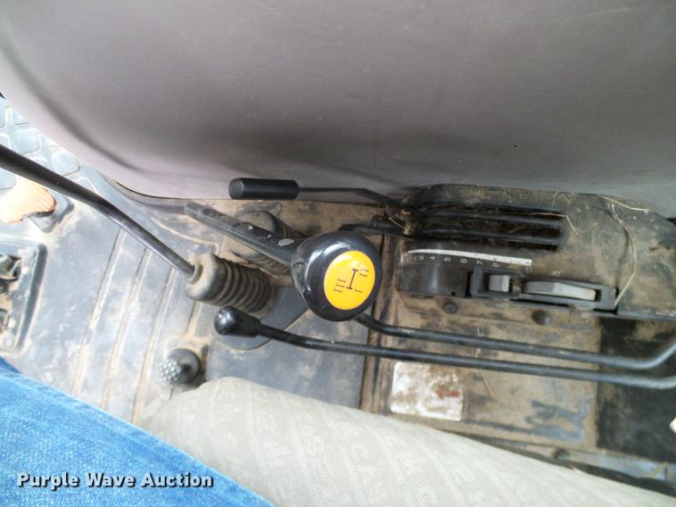 image for item DD1498 2004 Case IH JX95 MFWD tractor