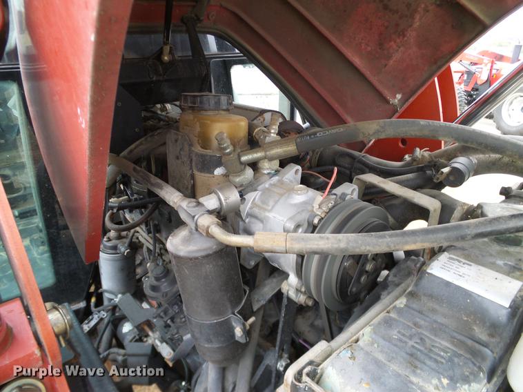 image for item DD1498 2004 Case IH JX95 MFWD tractor