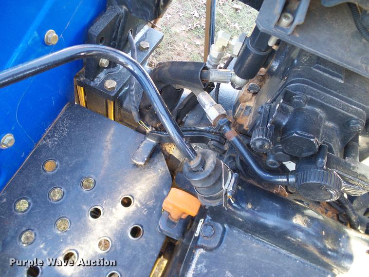image for item DD1499 2007 New Holland TT60A tractor