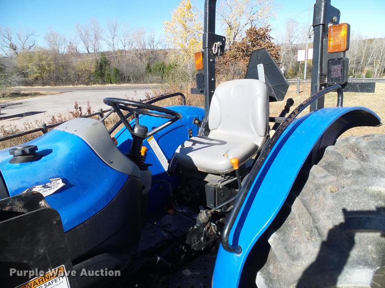 image for item DD1499 2007 New Holland TT60A tractor