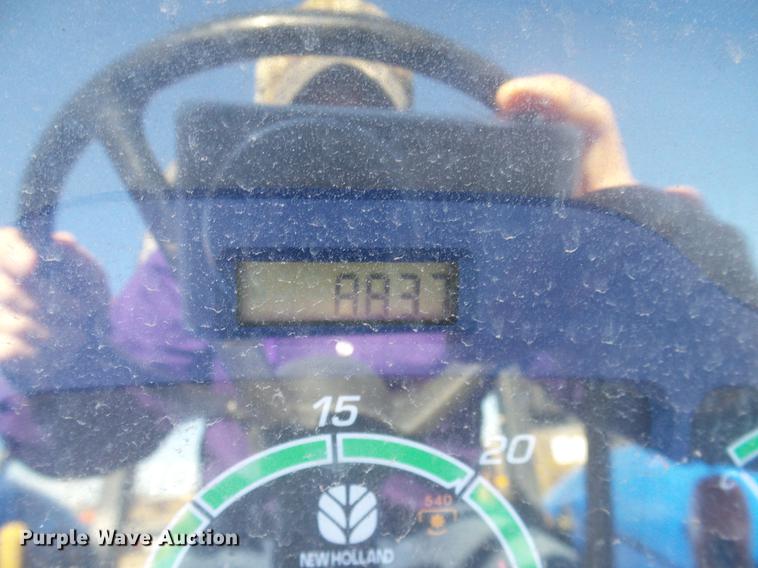 image for item DD1499 2007 New Holland TT60A tractor