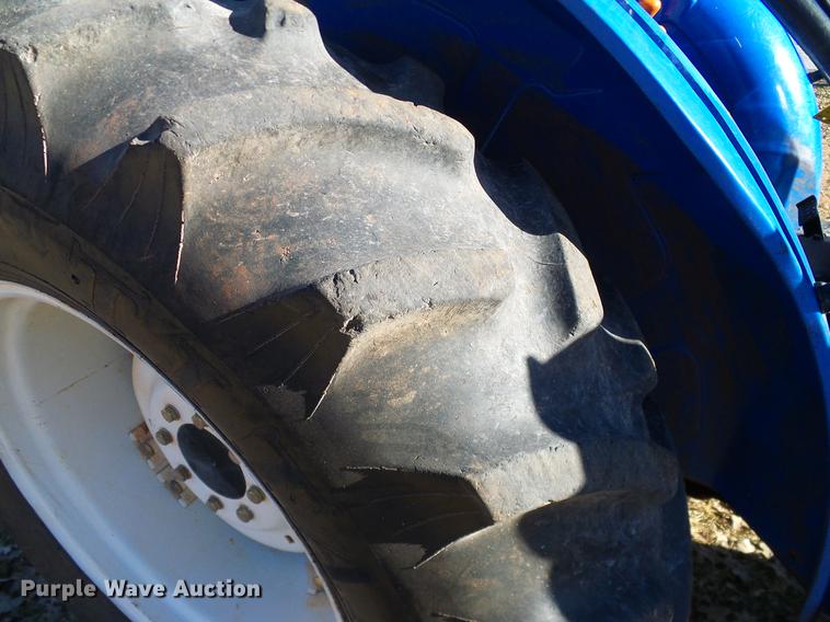 image for item DD1499 2007 New Holland TT60A tractor